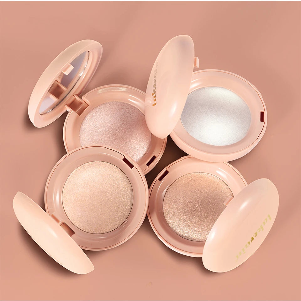 Baked Powder Highlighter for a Natural Radiant Glow