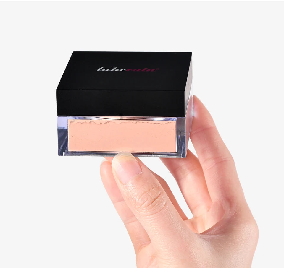 Loose Setting Powder for a Smooth Matte Finish